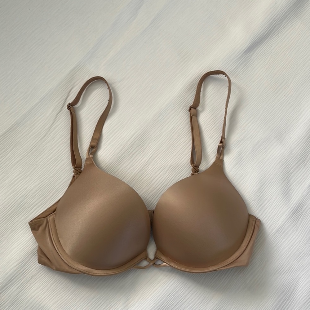 Victoria’s Secret Bombshell Bra size 32B